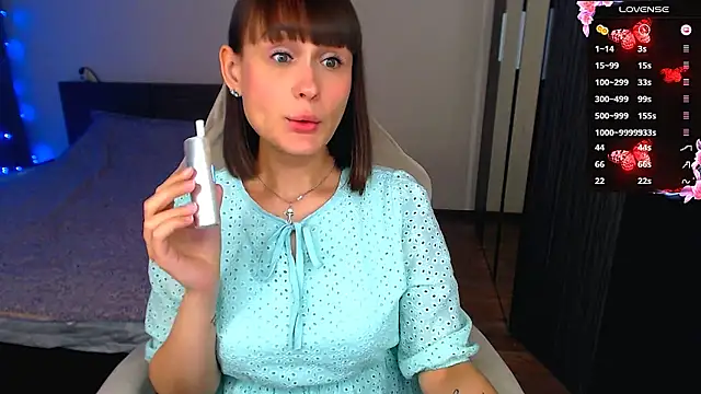 Snapshot of Mel_Lovell_ chatting on 03/08/26, 07:28 Mel Lovell online show from 03/08/26, 07:28