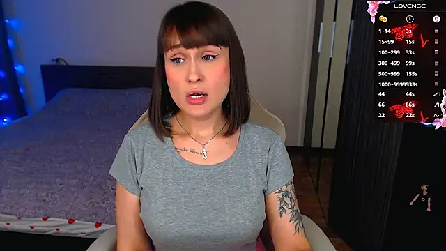 Snapshot of Mel_Lovell_ chatting on 04/05/26, 04:59 Mel Lovell online show from 04/05/26, 04:59