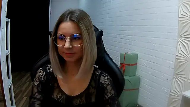 Snapshot of IceMayes chatting on 03/12/26, 06:25 IceMayes online show from 03/12/26, 06:25