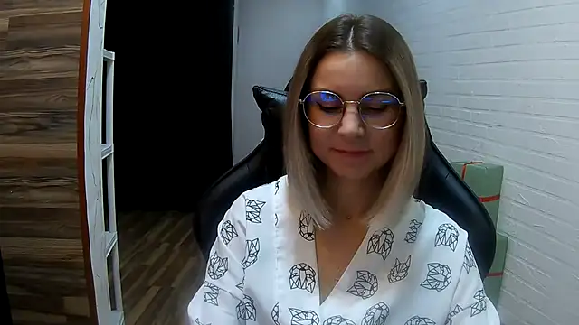 Snapshot of IceMayes chatting on 03/13/26, 07:09 IceMayes online show from 03/13/26, 07:09