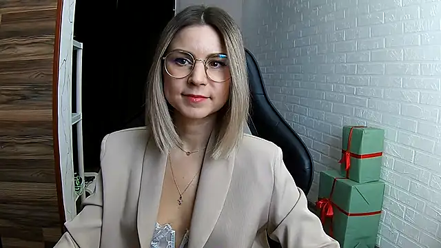 Snapshot of IceMayes chatting on 03/19/26, 07:56 IceMayes online show from 03/19/26, 07:56