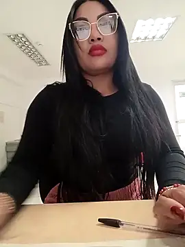 ValeriaVilla2 online show from 02/18/26, 09:33