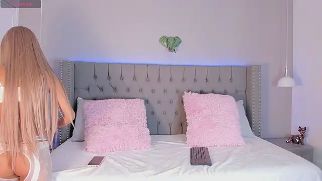 angelina honey  online show from 03/26/26, 04:07