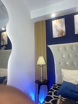 Snapshot of Dark_Nico chatting on 02/25/26, 04:11 Dark Nico online show from 02/25/26, 04:11