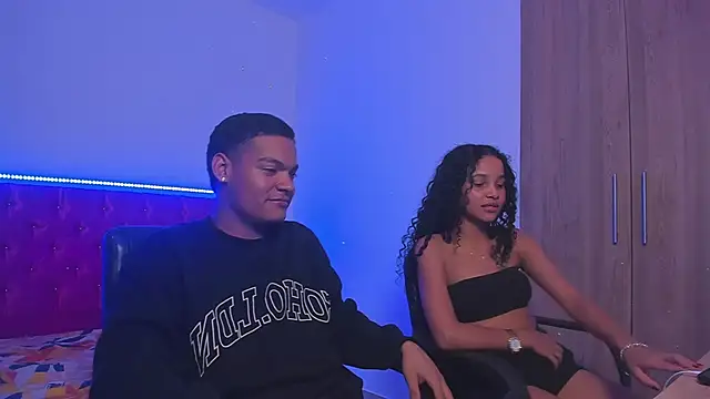 Snapshot of sky_honey chatting on 02/13/26, 03:13 sky honey online show from 02/13/26, 03:13