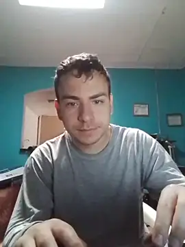 Snapshot of vinicius_ribas chatting on 06/19/26, 05:50 vinicius ribas online show from 06/19/26, 05:50