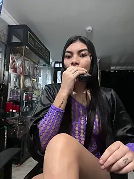 eimmy  skinny online show from 04/13/26, 02:28