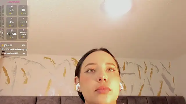 Snapshot of melanie_velle chatting on 02/25/26, 03:05 melanie velle online show from 02/25/26, 03:05