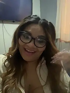Snapshot of ludmila_x chatting on 03/08/26, 02:59 ludmila x online show from 03/08/26, 02:59