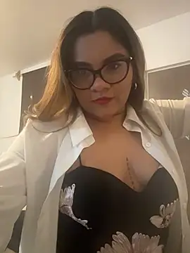 Snapshot of ludmila_x chatting on 04/09/26, 05:18 ludmila x online show from 04/09/26, 05:18