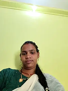Snapshot of BIG_KRISHMA_NENA chatting on 03/25/26, 08:09 BIG KRISHMA NENA online show from 03/25/26, 08:09