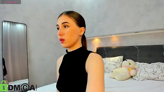 Emily Lews online show from 03/03/26, 01:01