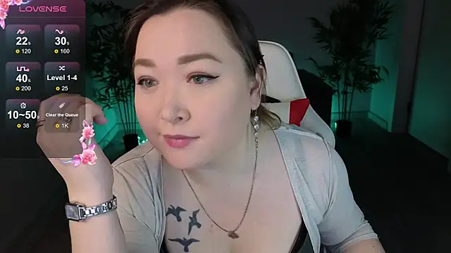 Daina waga online show from 02/15/26, 01:24