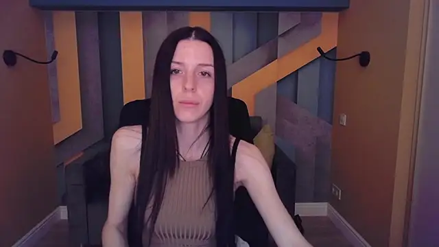 Snapshot of NoirDiva chatting on 05/17/26, 06:00 NoirDiva online show from 05/17/26, 06:00