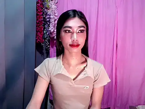 Snapshot of katrina_bigcock69 chatting on 02/15/26, 04:14 katrina bigcock69 online show from 02/15/26, 04:14