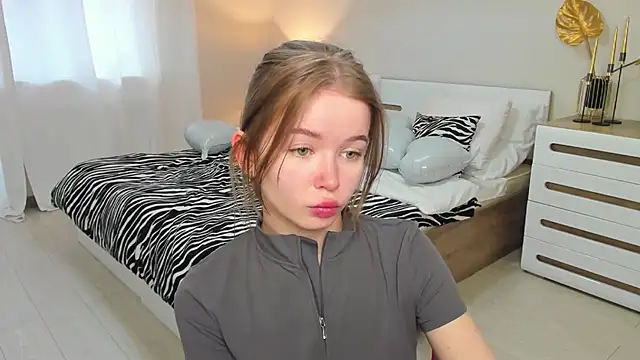 Violetta  Dreams online show from 02/23/26, 11:40