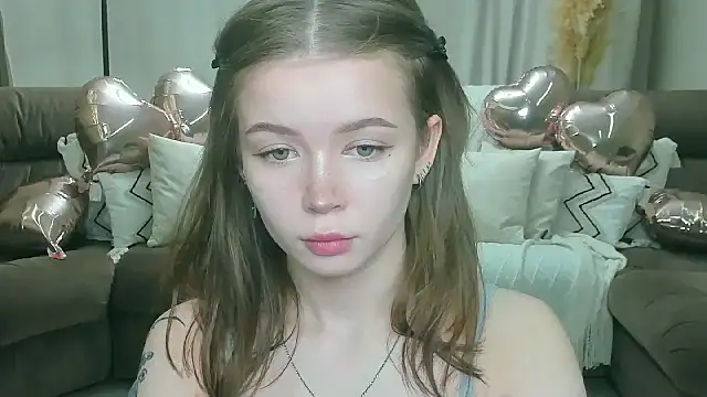 Snapshot of Violetta__Dreams chatting on 03/07/26, 06:27 Violetta Dreams online show from 03/07/26, 06:27