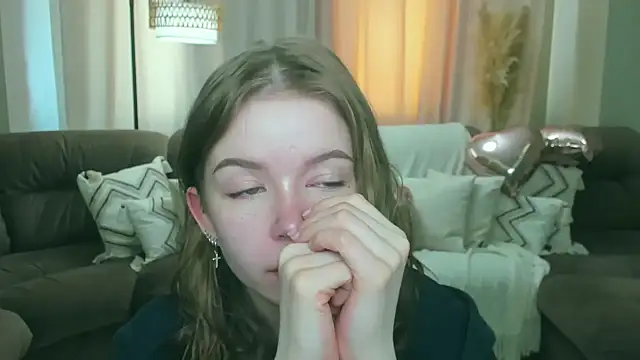 Snapshot of Violetta__Dreams chatting on 03/11/26, 07:03 Violetta Dreams online show from 03/11/26, 07:03