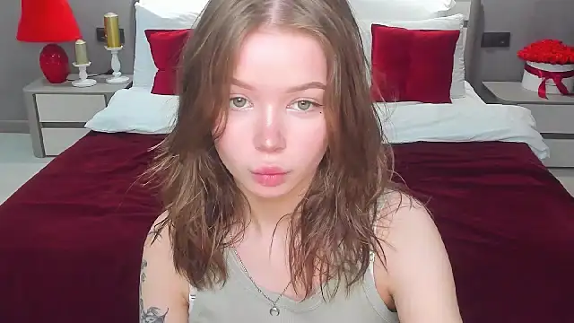 Snapshot of Violetta__Dreams chatting on 04/03/26, 06:17 Violetta Dreams online show from 04/03/26, 06:17