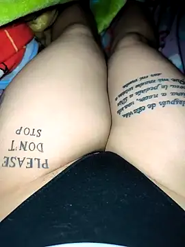 Snapshot of Bloom_Dahlia chatting on 03/22/26, 10:07 Bloom Dahlia online show from 03/22/26, 10:07