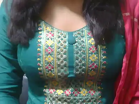 miss--shreya online show from 02/15/26, 04:36