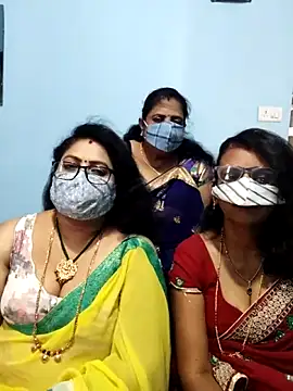 Snapshot of Kannadasexywifes chatting on 05/03/26, 11:27 Kannadasexywifes online show from 05/03/26, 11:27