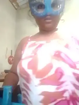 Snapshot of shanaya-baby77 chatting on 02/18/26, 01:01 shanaya-baby77 online show from 02/18/26, 01:01