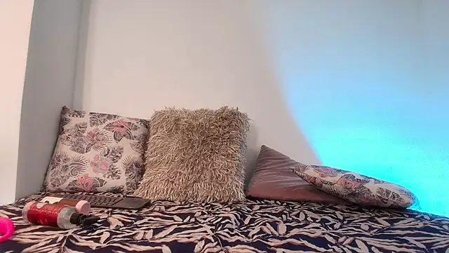 Abril milf11 online show from 03/26/26, 12:11