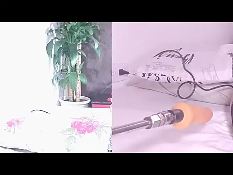 Snapshot of Carol_Swet chatting on 04/17/26, 11:02 Carol Swet online show from 04/17/26, 11:02