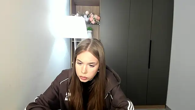 Snapshot of TishShazier chatting on 02/15/26, 09:19 TishShazier online show from 02/15/26, 09:19