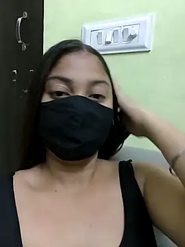 Snapshot of Cute--Sakshi chatting on 04/21/26, 09:06 Cute--Sakshi online show from 04/21/26, 09:06