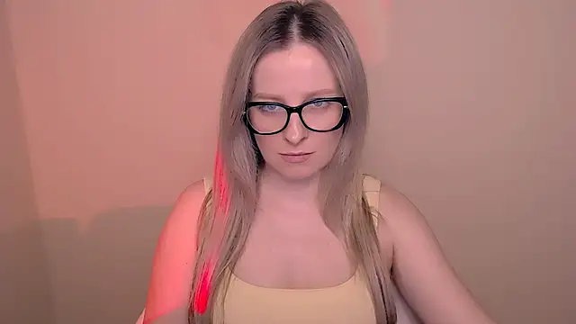 Snapshot of AnnePeach chatting on 04/05/26, 06:16 AnnePeach online show from 04/05/26, 06:16