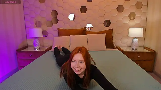 Snapshot of StellaBev chatting on 03/11/26, 07:58 StellaBev online show from 03/11/26, 07:58