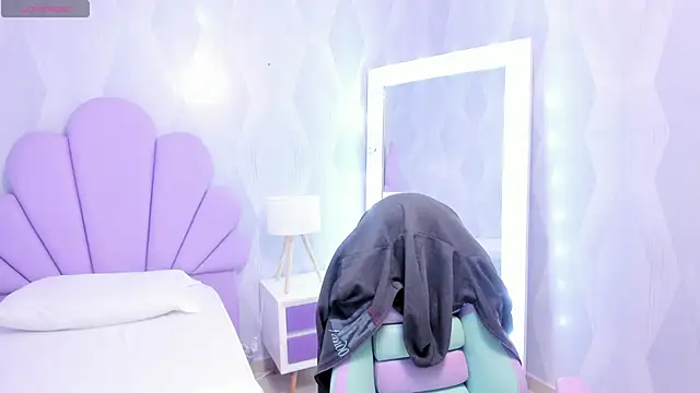 babysophie18  online show from 02/23/26, 10:12