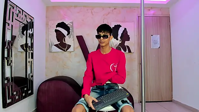 KITTY BOSH online show from 02/25/26, 01:21