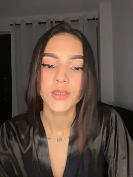 Snapshot of CarolineEvans_x chatting on 04/02/26, 07:28 CarolineEvans x online show from 04/02/26, 07:28