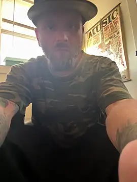 Snapshot of Mikeytoxxxic chatting on 03/13/26, 10:16 Mikeytoxxxic online show from 03/13/26, 10:16