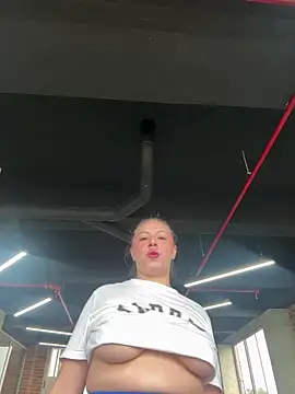 Snapshot of Sofi_Collinss chatting on 03/05/26, 08:16 Sofi Collinss online show from 03/05/26, 08:16