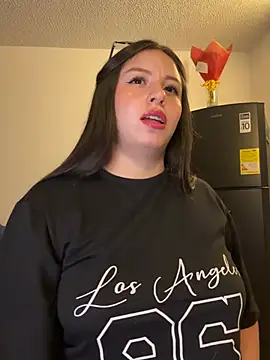 Snapshot of Sofi_Collinss chatting on 04/08/26, 11:48 Sofi Collinss online show from 04/08/26, 11:48