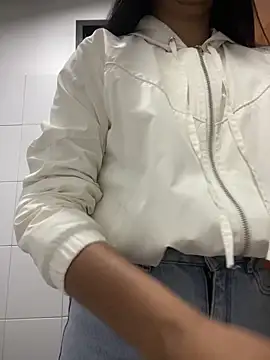 Daniela Pink online show from 06/02/26, 11:12