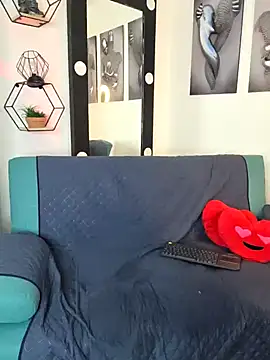 Snapshot of Natt_honey chatting on 05/21/26, 01:51 Natt honey online show from 05/21/26, 01:51