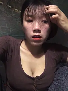 Snapshot of Sukem-mut chatting on 03/07/26, 06:21 Sukem-mut online show from 03/07/26, 06:21