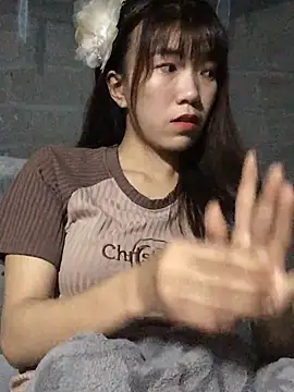 Snapshot of Sukem-mut chatting on 03/22/26, 04:21 Sukem-mut online show from 03/22/26, 04:21