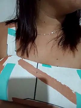 mykasantos20 online show from 02/15/26, 04:47