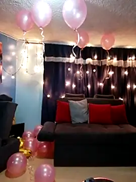 Snapshot of Helensex1 chatting on 04/12/26, 11:54 Helensex1 online show from 04/12/26, 11:54