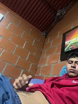 Snapshot of Miguel_960 chatting on 04/03/26, 01:47 Miguel 960 online show from 04/03/26, 01:47