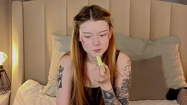 AlyssFrost online show from 05/02/26, 03:11
