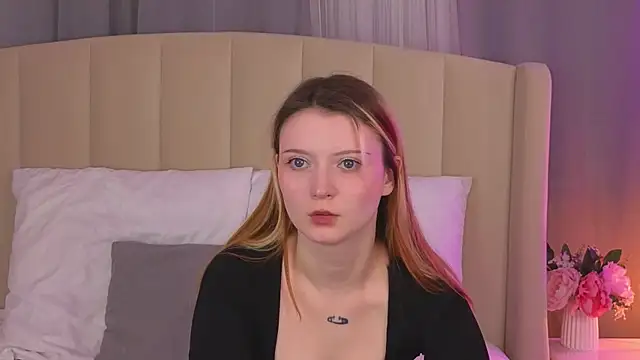 Snapshot of AlyssFrost chatting on 06/20/26, 03:42 AlyssFrost online show from 06/20/26, 03:42
