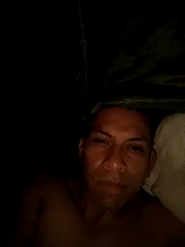 Snapshot of yisusalejo chatting on 02/15/26, 07:51 yisusalejo online show from 02/15/26, 07:51