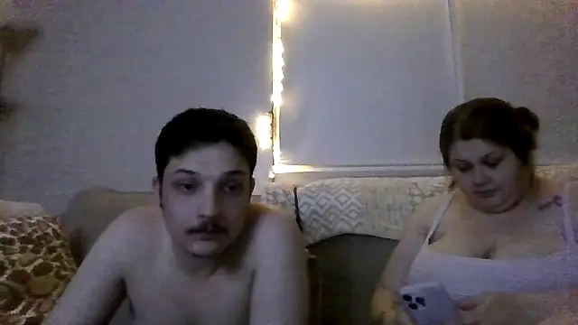 Snapshot of jhhh2026 chatting on 04/13/26, 12:27 jhhh2026 online show from 04/13/26, 12:27